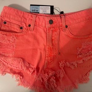Neon shorta